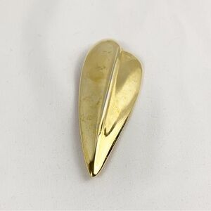 Vintage Gold-Tone Abstract Leaf Brooch – Bold Modernist Design